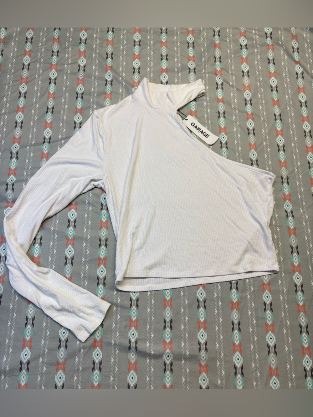 ⚛️NWT Garage White Ribbed One-Shoulder Crop Top